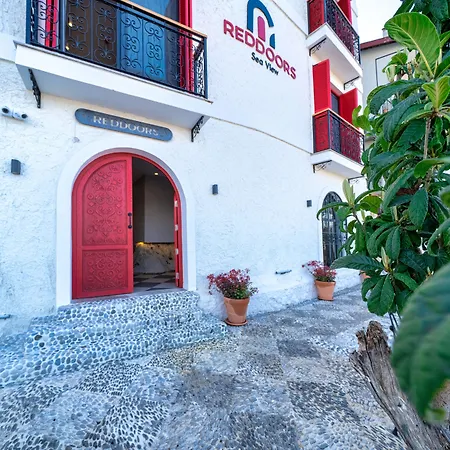 Lägenhetshotell Reddoors Sea View Fethiye