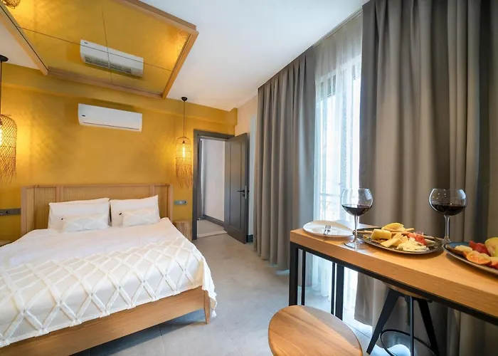 Reddoors Sea View 4*