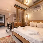 Ξενοδοχείο με διαμερίσματα Reddoors Sea View 4*