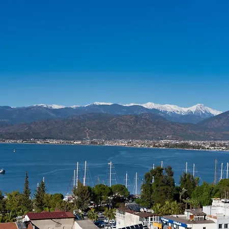 Reddoors Sea View شقة فندقية 4*