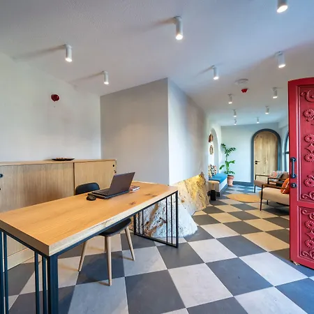 Reddoors Sea View Φετιγιέ