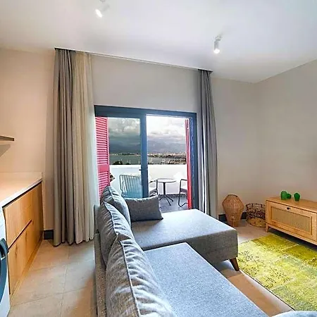 Reddoors Sea View شقة فندقية فتحية