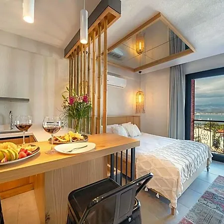 Reddoors Sea View شقة فندقية 4*