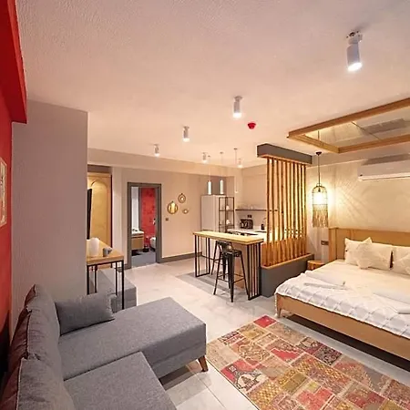 Reddoors Sea View شقة فندقية 4*