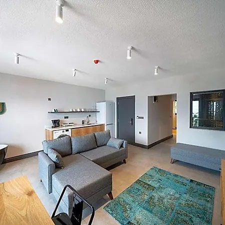 Reddoors Sea View شقة فندقية 4*