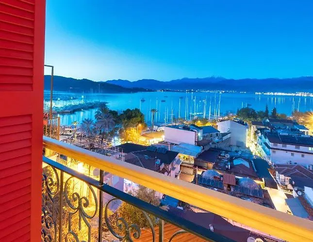 Ξενοδοχείο με διαμερίσματα Reddoors Sea View Φετιγιέ