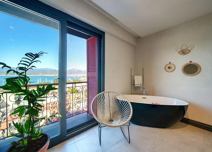 Hotel apartamentowy Reddoors Sea View