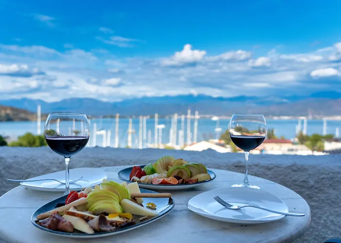 Ξενοδοχείο με διαμερίσματα Reddoors Sea View 4*