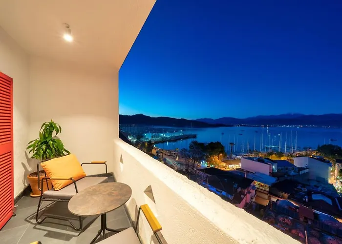 Reddoors Sea View 4*