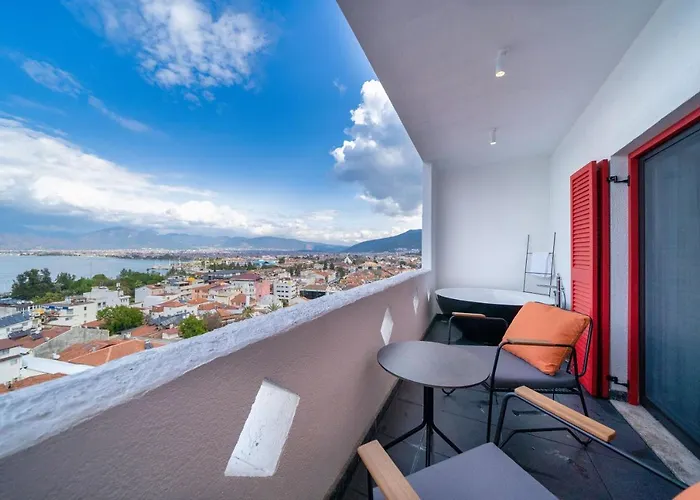 Aparthotel Reddoors Sea View