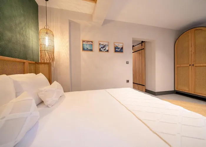 Aparthotel Reddoors Sea View